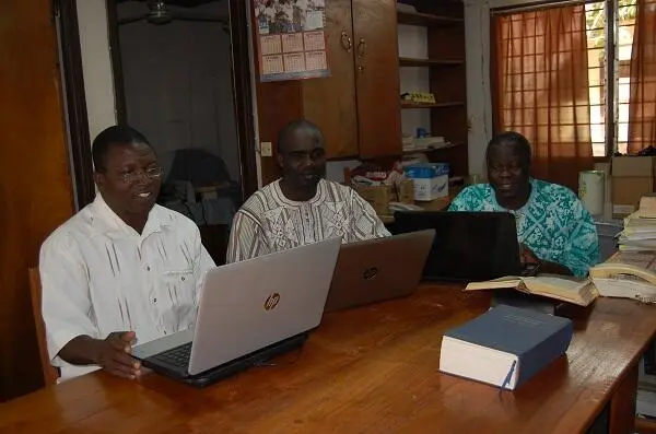 Ɖɛzɩya / Traducteurs